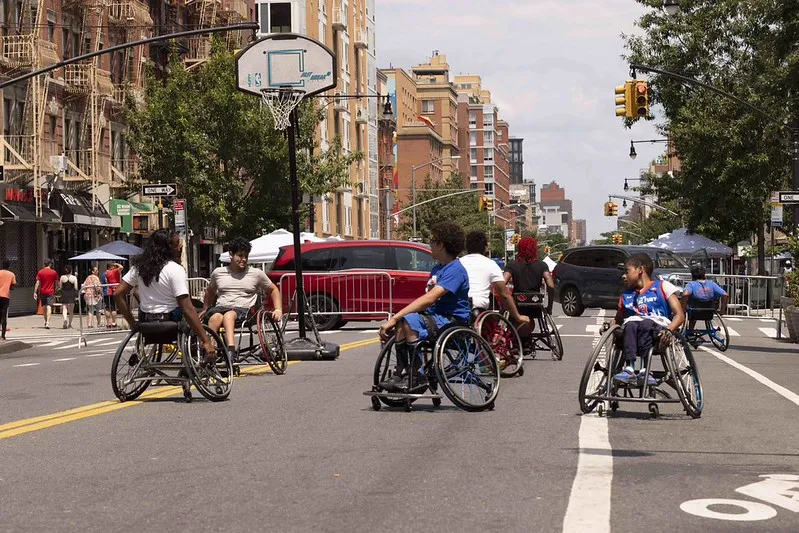 Frederick Douglass Boulevard Open Stree, Manhattan, sursa foto: New York State Department of Transportation, Flickr.com