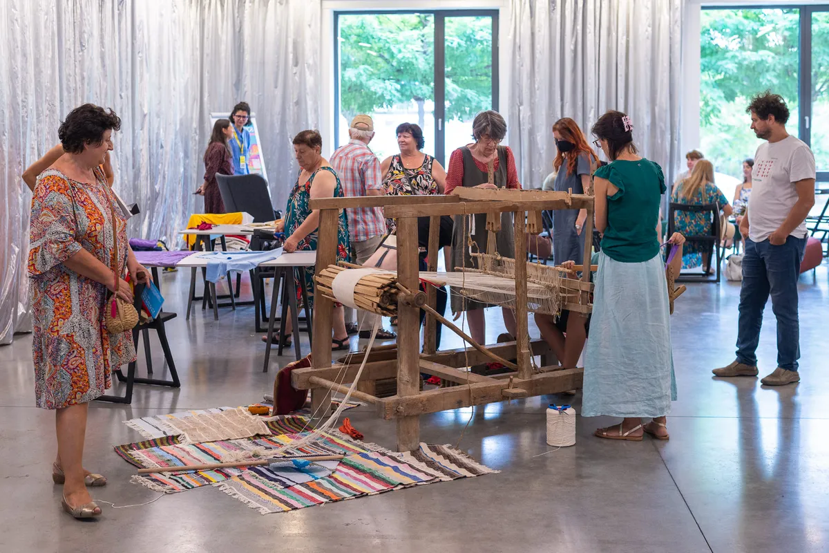 Design Signals | Neighborhood Conversations