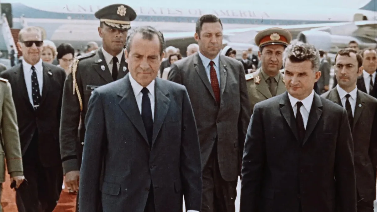 Tovarășu': facerea, gloria și desfacerea unui dictator  